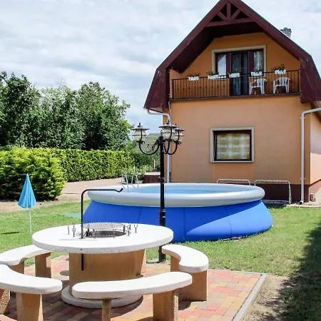 Holiday Narcisz Ferienhaus *